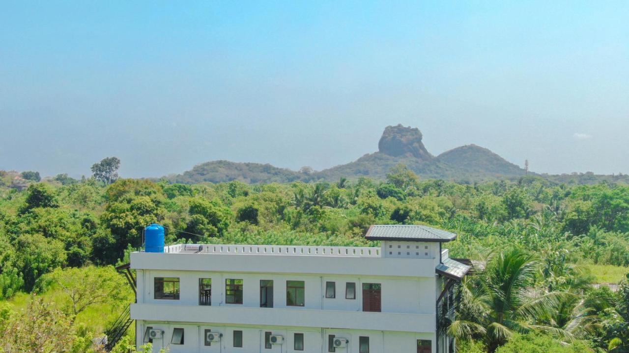 Sigiri Sierra View Resort สิกิริยา ภายนอก รูปภาพ