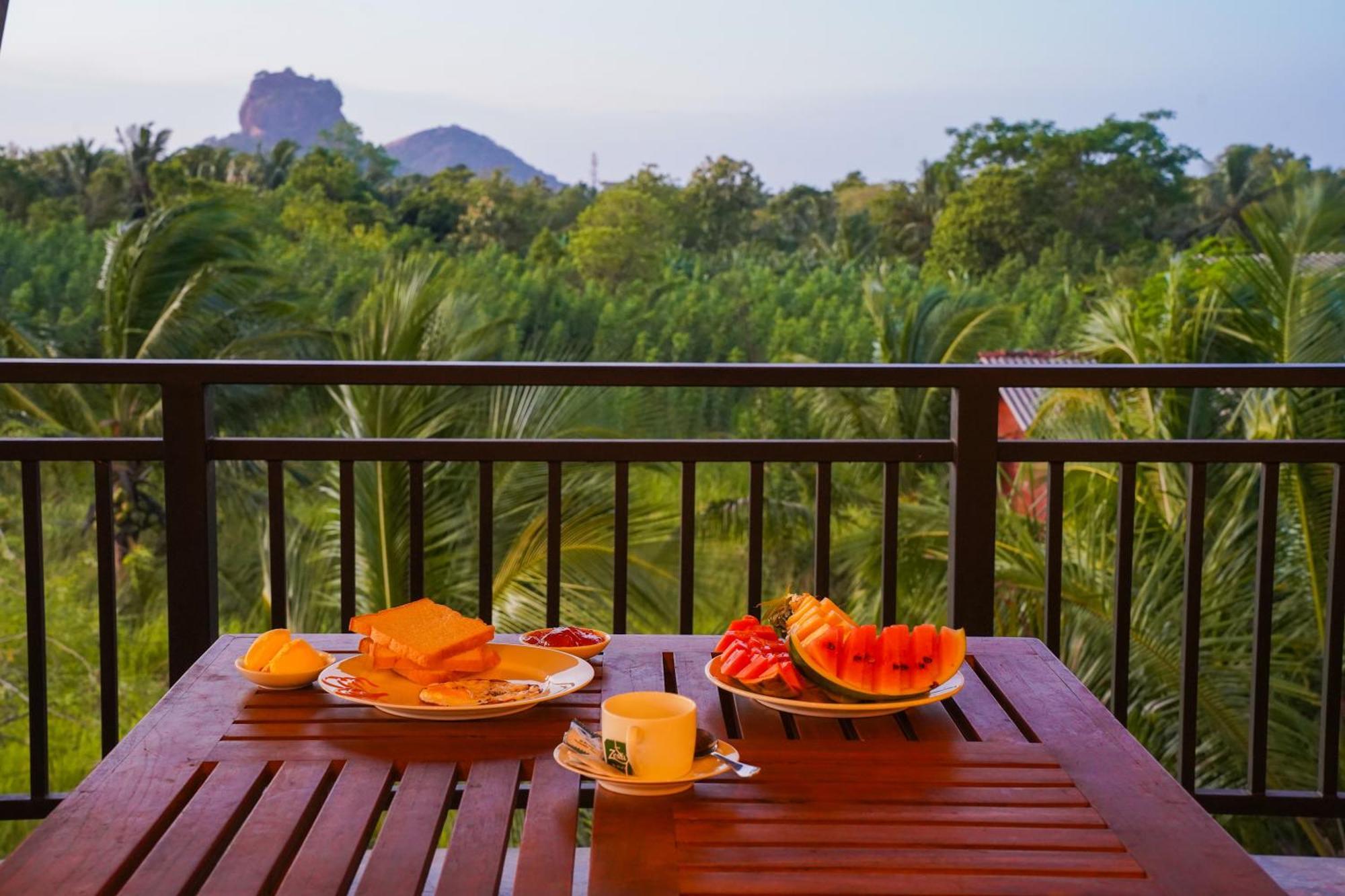 Sigiri Sierra View Resort สิกิริยา ภายนอก รูปภาพ